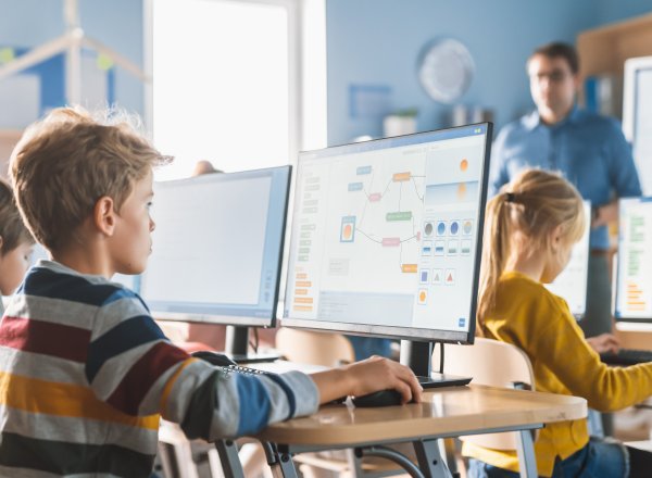 Dla akademii robotyki i programowania